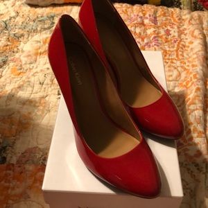 ☀️ Salene patent. Lipstick red